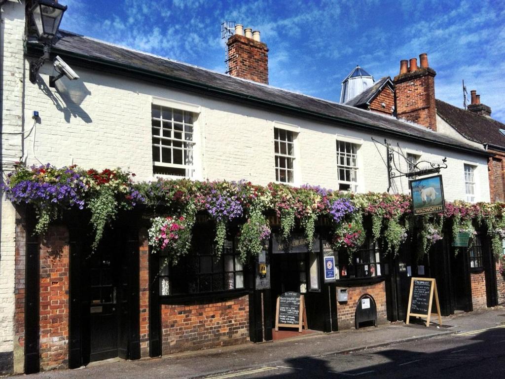 The Lamb Inn Марлбъро Екстериор снимка